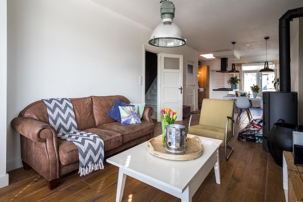 Wijkiki Surf House Apartman Wijk aan Zee Kültér fotó