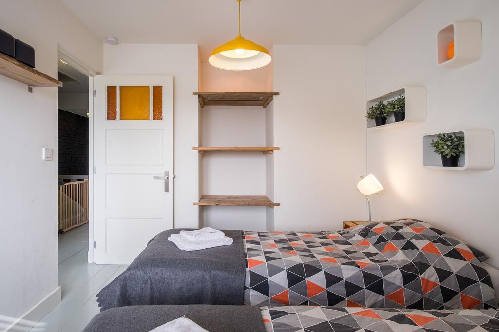 Wijkiki Surf House Apartman Wijk aan Zee Kültér fotó
